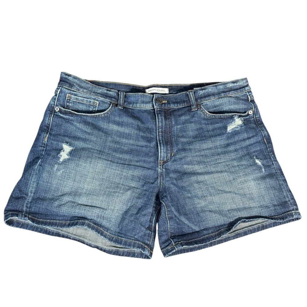 Banana Republic Roll Up Short Size 32